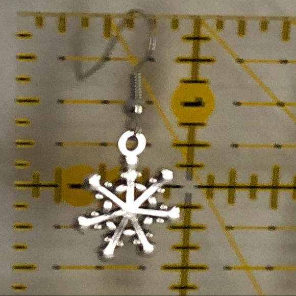 Snowflake Winter Christmas Holiday Cute Fun New Hand Crafted Earrings - Picture 2 of 5